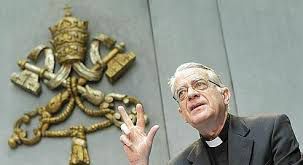 Le père Federico Lombardi, qui vient de quitter la direction de la salle de presse du Saint-Siège a été nommé ce lundi 1 août. Par une lettre du cardinal Secrétaire d’état Pietro Parolin, le jésuite italien est nommé président du conseil d’administration de la fondation vaticane Joseph Ratzinger Benoît XVI. Après avoir dirigé la salle de presse vaticane pendant 10 ans, occupé la fonction de porte-parole du Saint-Siège et dirigé Radio Vatican, le père Lombardi va occuper un poste de prestige d’une fondation qui porte le nom du pape émérite. 